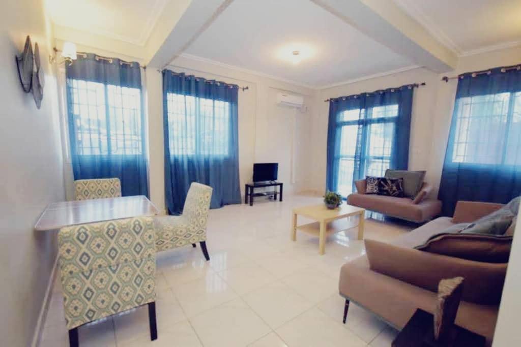 Aparthotel Stone House - Makepe, Douala Extérieur photo