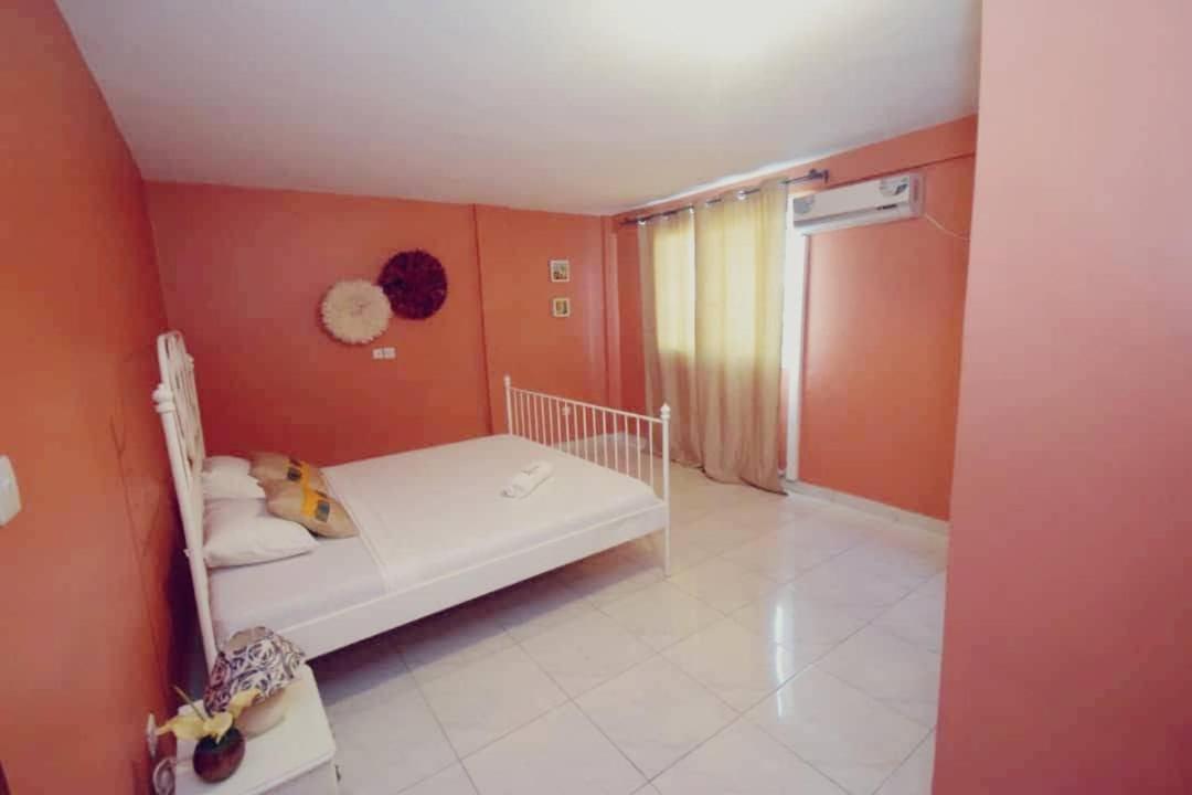 Aparthotel Stone House - Makepe, Douala Extérieur photo