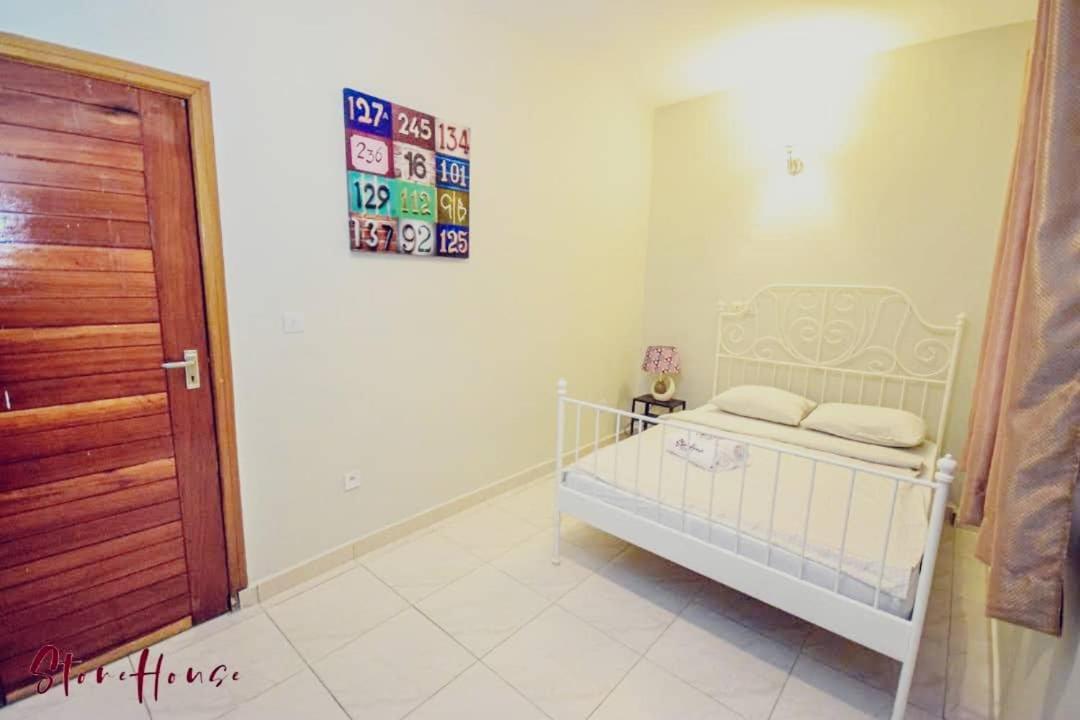 Aparthotel Stone House - Makepe, Douala Extérieur photo